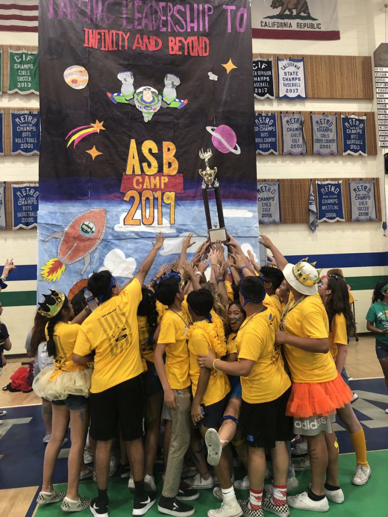 asb students with camp rindone award